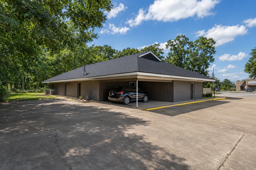 More Photos Of 161 Christian Dr, Rayville Medical For Sale
