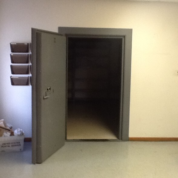 More Photos Of 7007 Calumet Ave, Hammond General Retail For Sale