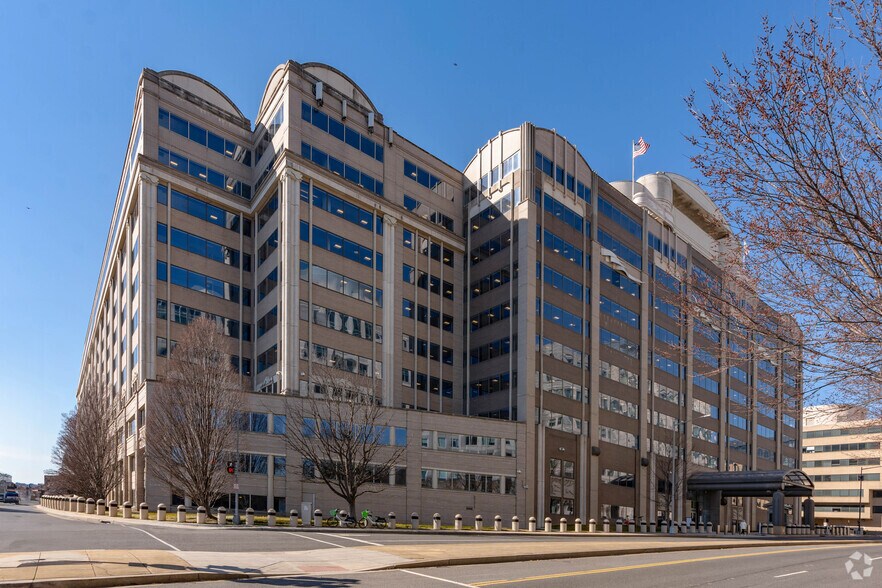 More Photos Of 445 12th St SW, Washington Office For Lease