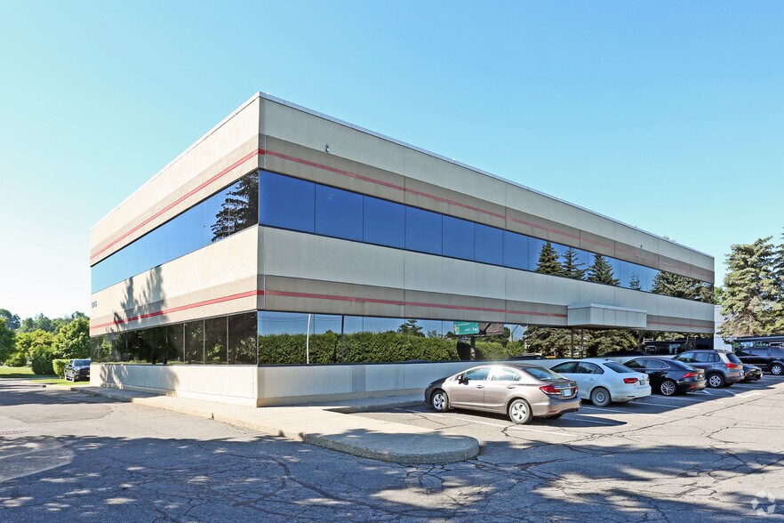 More Photos Of 815 Taylor Creek Dr, Ottawa Office For Lease
