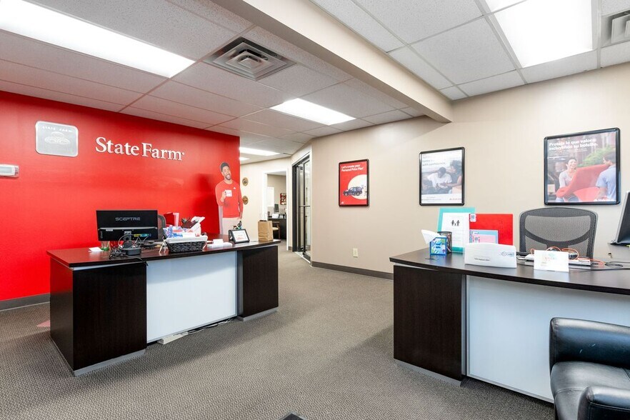 More Photos Of 4209 Shelbyville Rd, Louisville Office For Lease