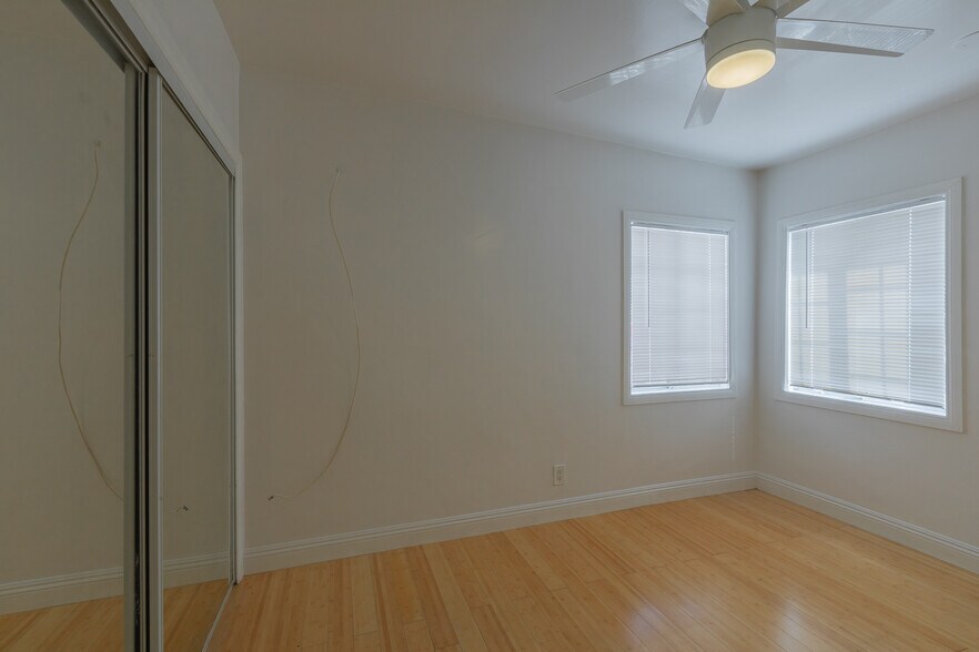 More Photos Of 1544 Anaheim St, Harbor City Storefront Retail Residential For Sale