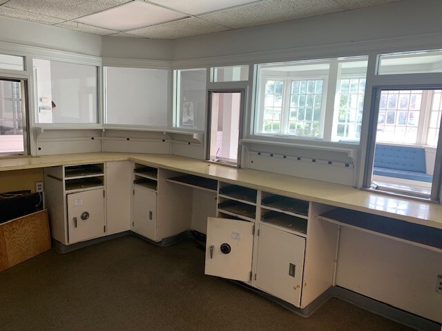 More Photos Of 30 Main St, Topsfield Unknown For Lease