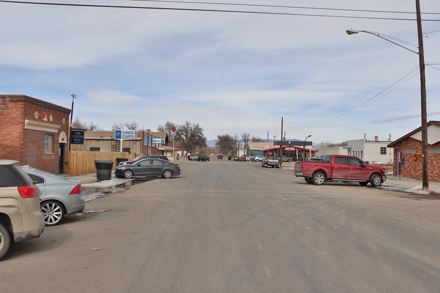 More Photos Of 450 Montana Ave, Lovell Storefront Retail Office For Sale
