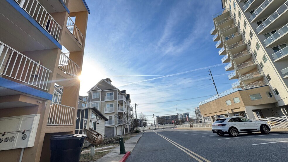 More Photos Of 5906-5908 Coastal Hwy, Ocean City Apartments For Sale