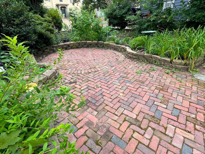 More Photos Of 426 Middle St, Portsmouth Office Residential For Lease