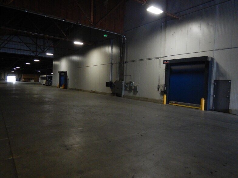 More Photos Of 2777 N Highway 59, Merced Warehouse For Sale