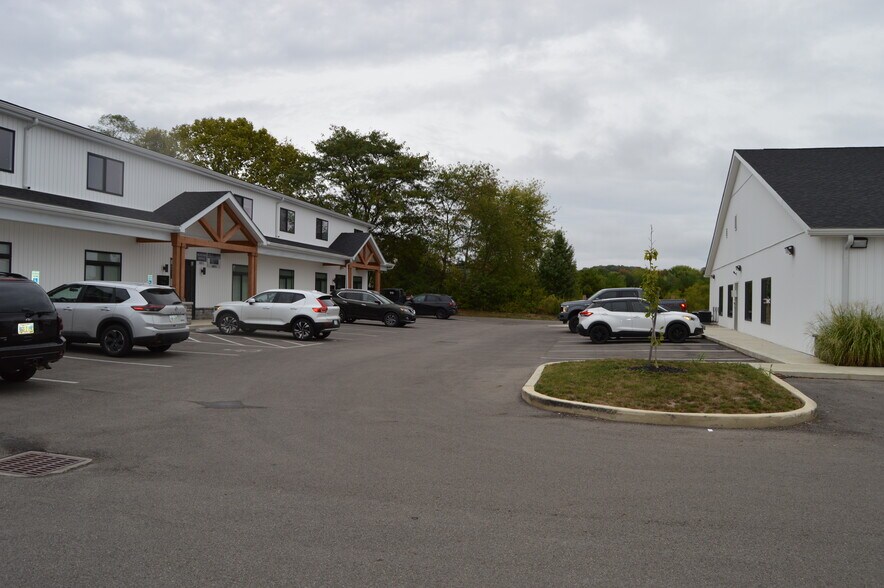 More Photos Of 2656 N Columbus St, Lancaster Office For Lease