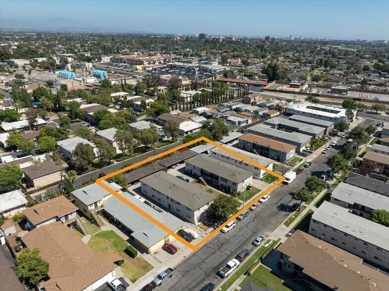 More Photos Of 1138-1142 N Mayfair Ave, Anaheim Apartments For Sale