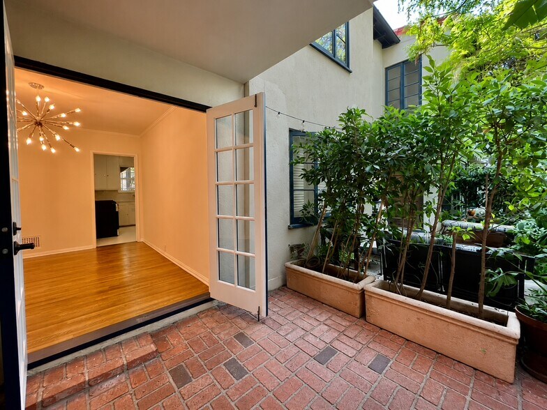 More Photos Of 1269 Havenhurst Dr, West Hollywood Multifamily For Sale