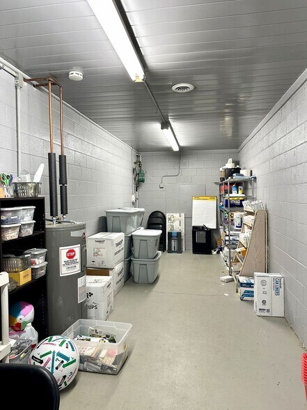 More Photos Of 115 W State St, North Baltimore Office For Sale