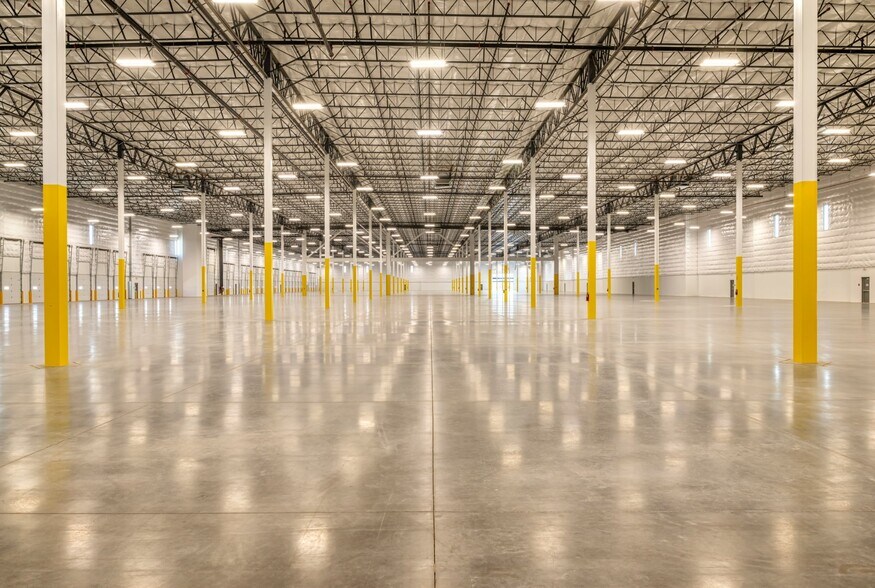 More Photos Of 12815 W Northern Ave, Glendale Unknown For Lease