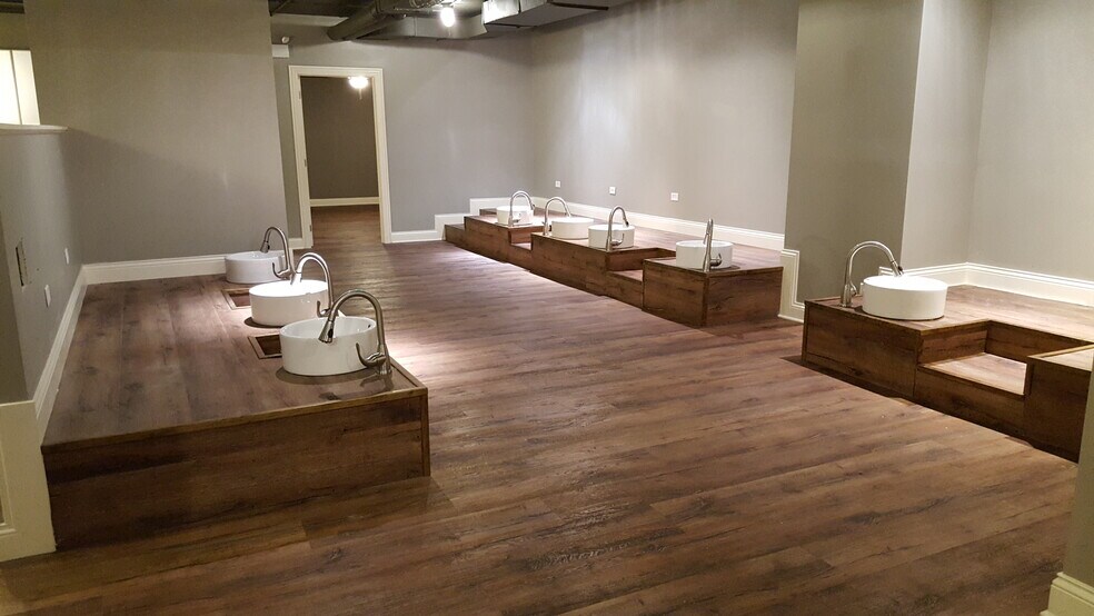 More Photos Of 200 E Delaware Pl, Chicago Apartments For Sale