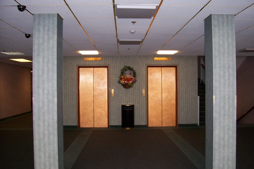 More Photos Of 600 Central Ave, Great Falls Office For Lease