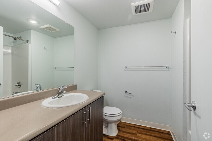 More Photos Of 5990 SE 92nd Ave, Portland Apartments For Lease