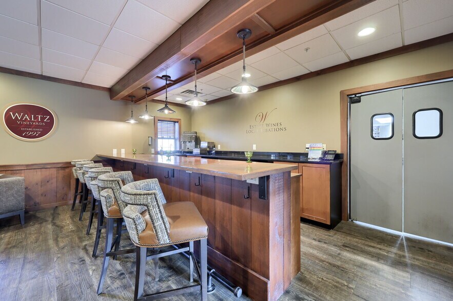 More Photos Of 3610 Newport rd, Intercourse Specialty For Lease