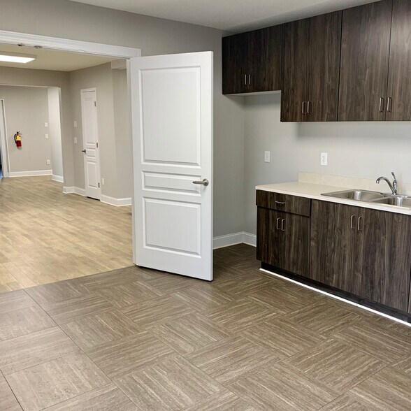 More Photos Of 5587 Garden Village Way, Greensboro Office For Lease