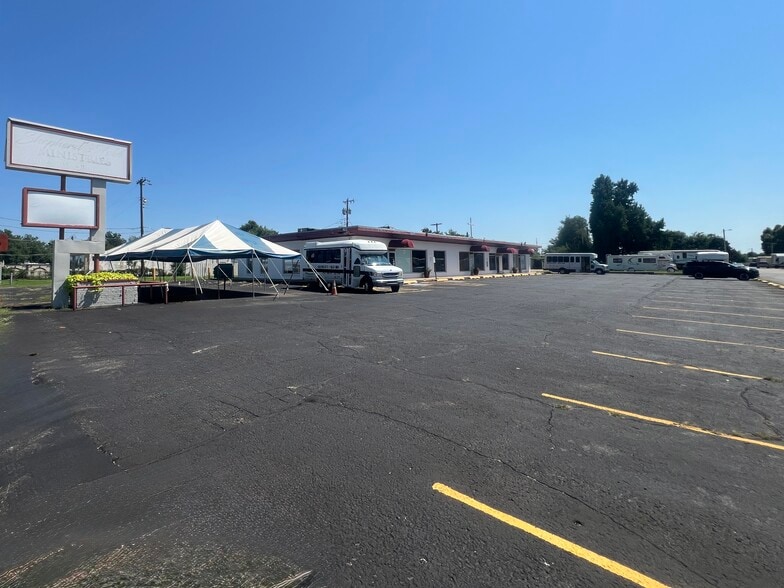 More Photos Of 3200 E Reno Ave, Oklahoma City Freestanding For Sale