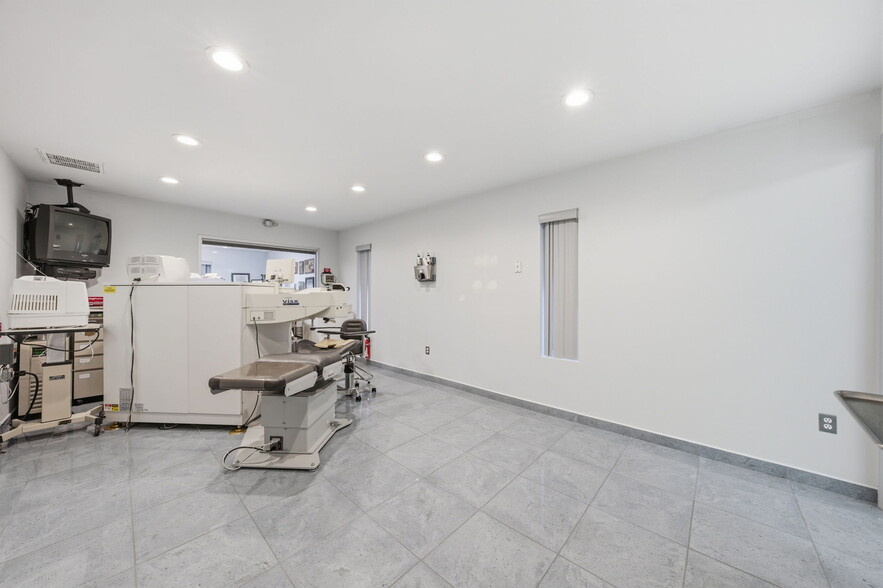 More Photos Of 415 Totowa Rd, Totowa Medical For Sale