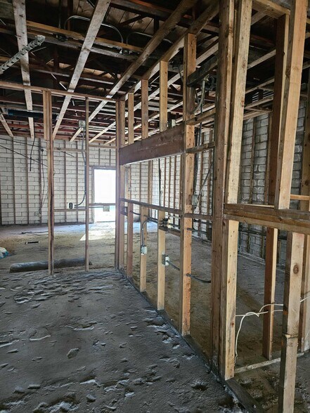 More Photos Of 1350 Main St, Susanville Restaurant For Sale