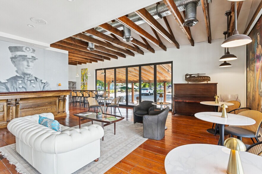 More Photos Of 301 S Toulme St, Bay Saint Louis Warehouse For Lease