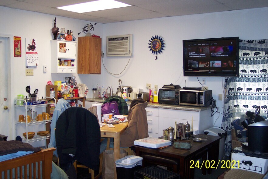 More Photos Of 805 Terryville Ave, Bristol Storefront Retail Office For Sale