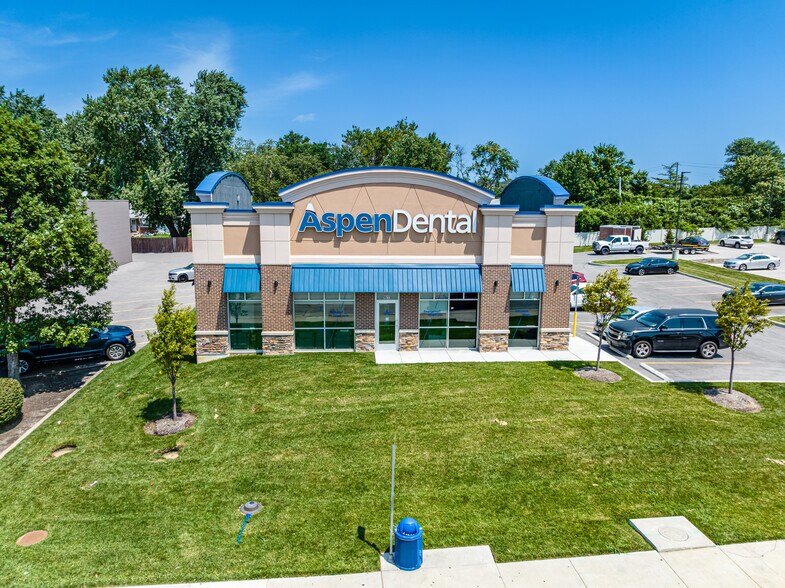 Primary Photo Of 9011 Page ave, Overland General Retail For Sale
