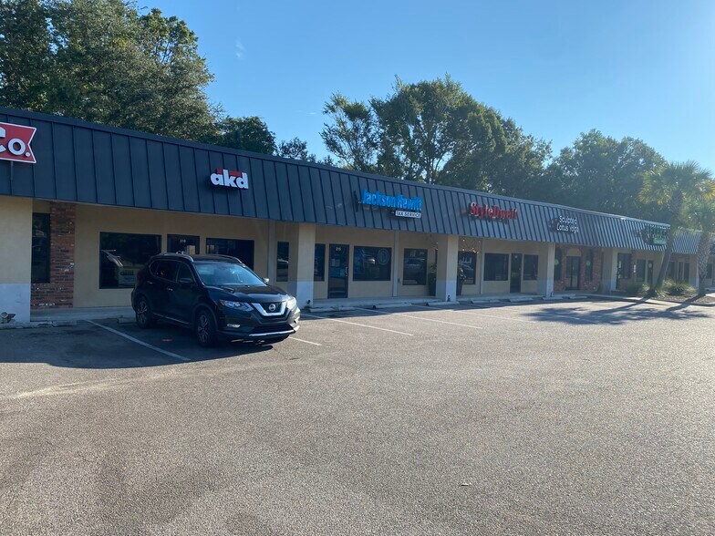 More Photos Of 1662 Savannah Hwy, Charleston Freestanding For Lease