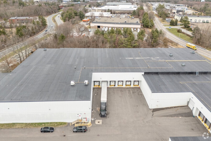 More Photos Of 50 John Hancock Rd, Taunton Manufacturing For Lease