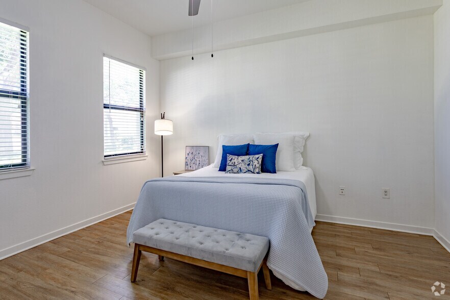 More Photos Of 1351 S Federal Hwy, Boynton Beach Apartments For Lease