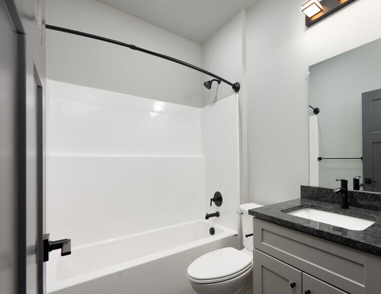 More Photos Of 203 Fletching Way, Belgrade Flex For Sale