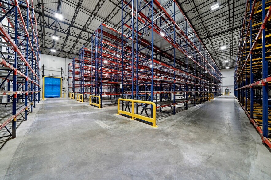 More Photos Of 3737 N Broadway, Saint Louis Refrigeration Cold Storage For Lease