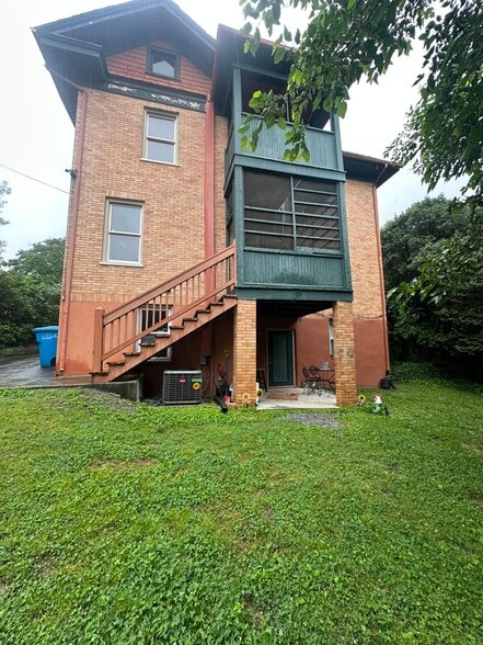 More Photos Of 2319 Avenham Ave SW, Roanoke Apartments For Sale