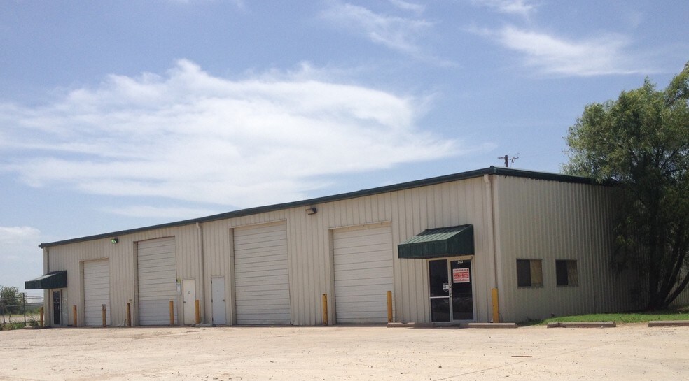 Primary Photo Of 880 Blue Mound Rd W, Haslet Light Distribution For Lease
