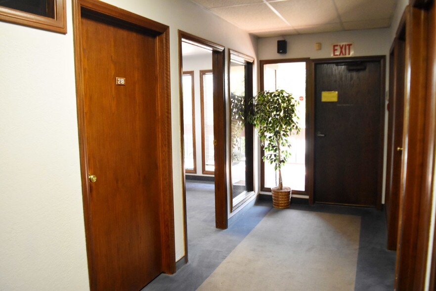 More Photos Of 8350 Archibald Ave, Rancho Cucamonga Office For Sale
