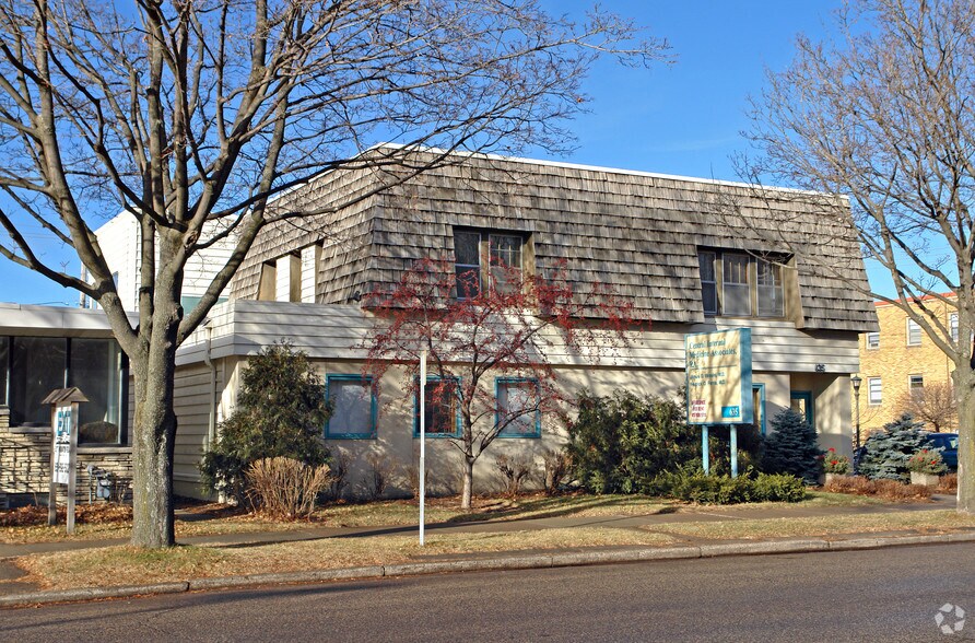 More Photos Of 635 Cleveland Ave S, Saint Paul Medical For Sale