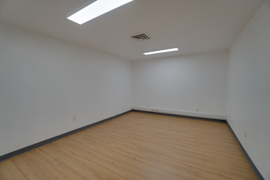 More Photos Of 2196 American Ave, Hayward Warehouse For Lease