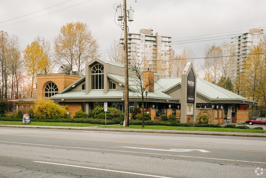 More Photos Of 3224 St Johns St, Port Moody Restaurant For Lease