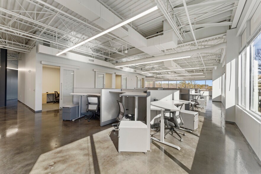 More Photos Of 5520 Capital Center Dr, Raleigh Office For Sale