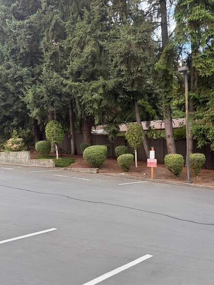 More Photos Of 1002 39th Ave SW, Puyallup Office For Lease
