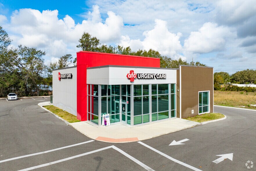 Primary Photo Of 11608 Boyette Rd, Riverview Coworking Space