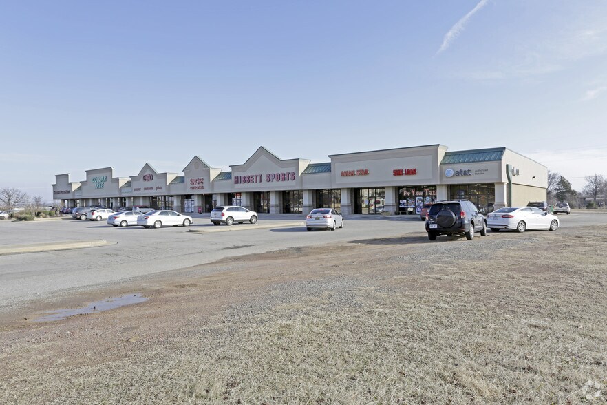 More Photos Of 3100 N Broadway St, Poteau Unknown For Lease