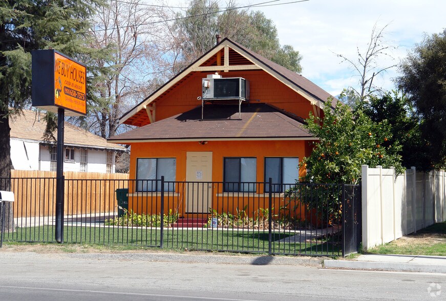 Primary Photo Of 25808 Columbia St, Hemet Office For Sale
