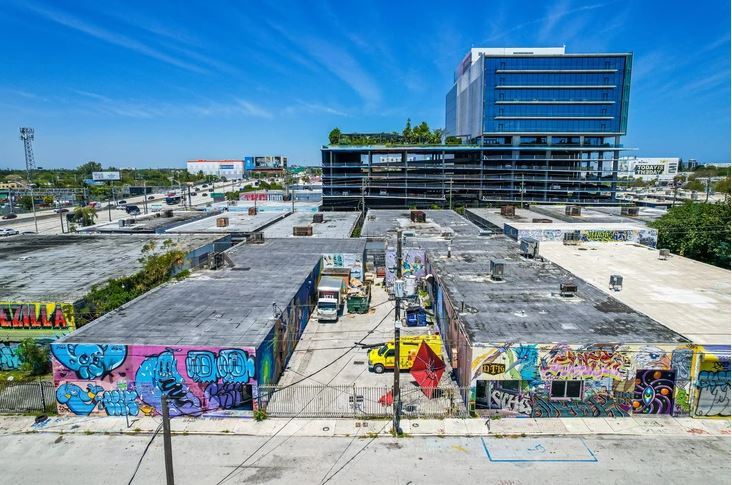 Primary Photo Of 565-575 NW 24th St, Miami Warehouse For Lease
