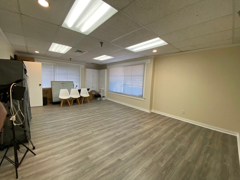 More Photos Of 25550 Hawthorne Blvd, Torrance Medical For Lease