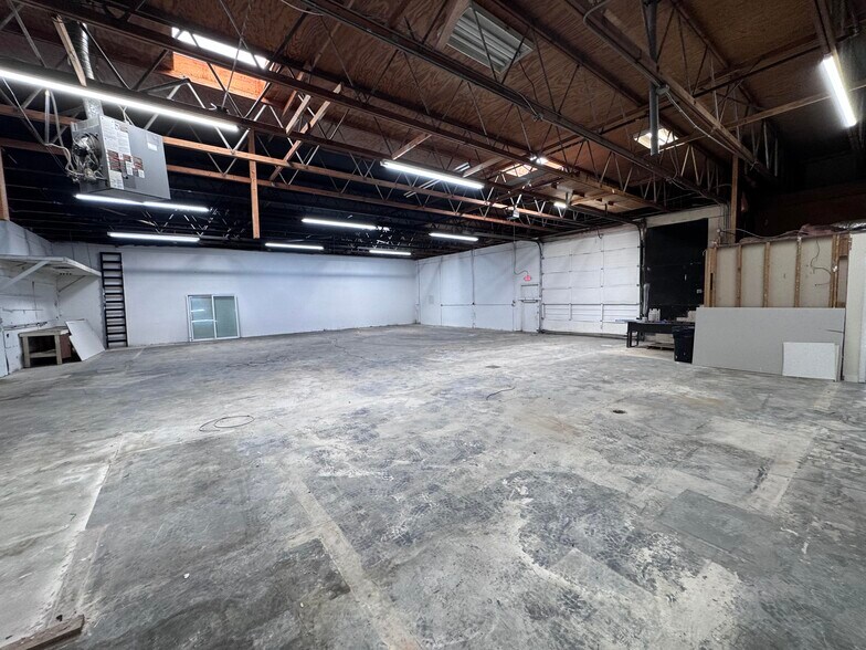 More Photos Of 4466 S 74th Ave, Tulsa Manufacturing For Sale