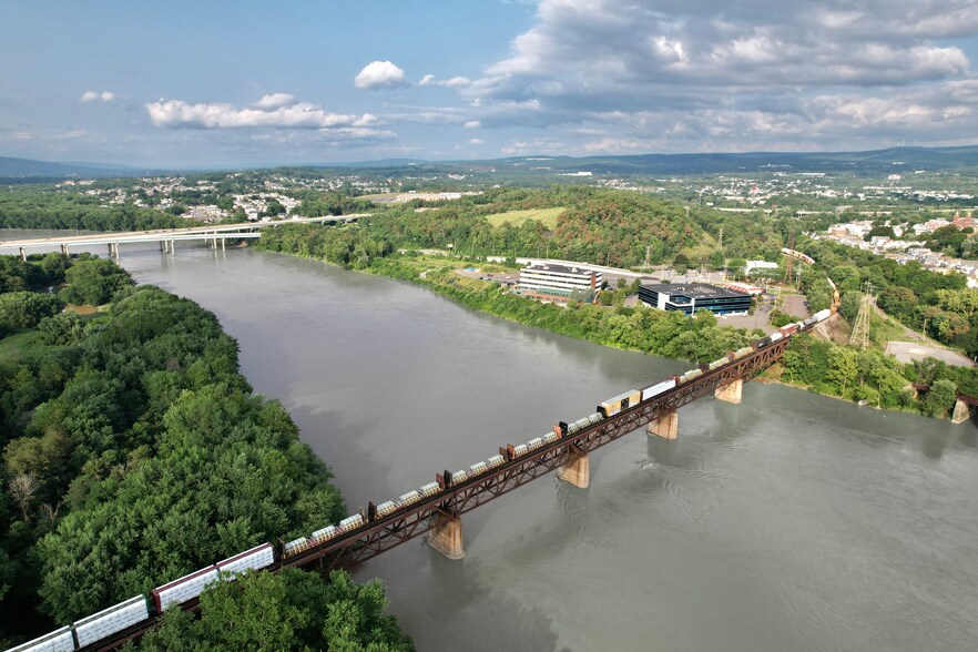 More Photos Of 670 S River St, Wilkes Barre Unknown For Lease