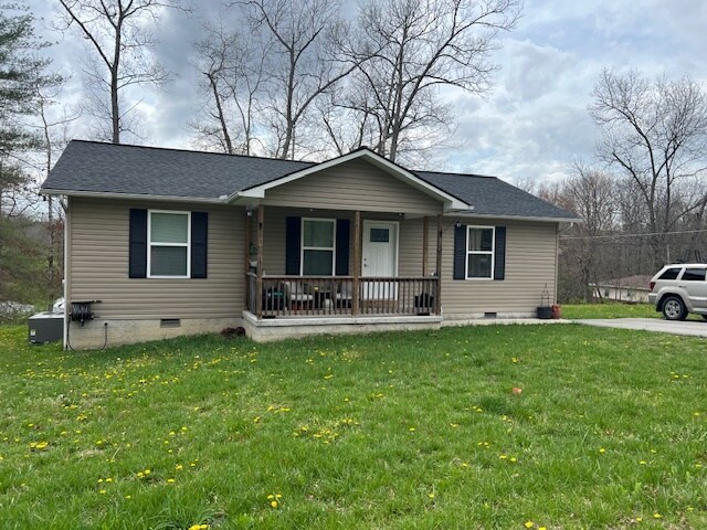 More Photos Of 10 Anthony St, Crossville Multifamily For Sale