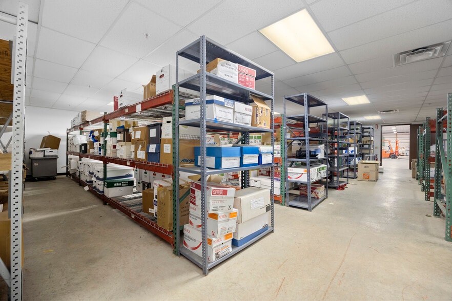 More Photos Of 1050 Sunnyside Rd, Vermilion Warehouse For Sale