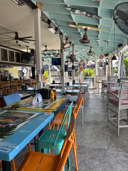 More Photos Of 4721 Vincennes Blvd, Cape Coral Restaurant For Sale